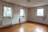 EIN-ZWEIFAMILIENHAUS mit Einliegerwohnung, Scheune und großem Grundstück - Schlafen OG