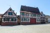 HISTORISCHES Mehrgenerationen-Anwesen mit Ausbaupotenzial - Hausansicht
